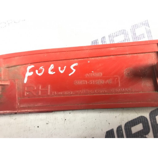Катафот заднього бамперу правий Ford Focus 3 2011-2017 BM51515B0AE